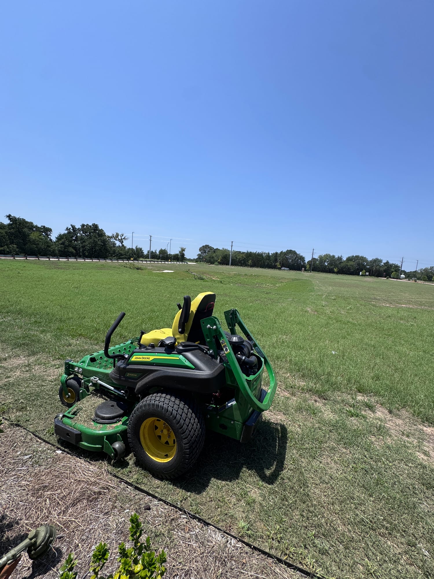 Zero-Turn Mowing in Large-property service